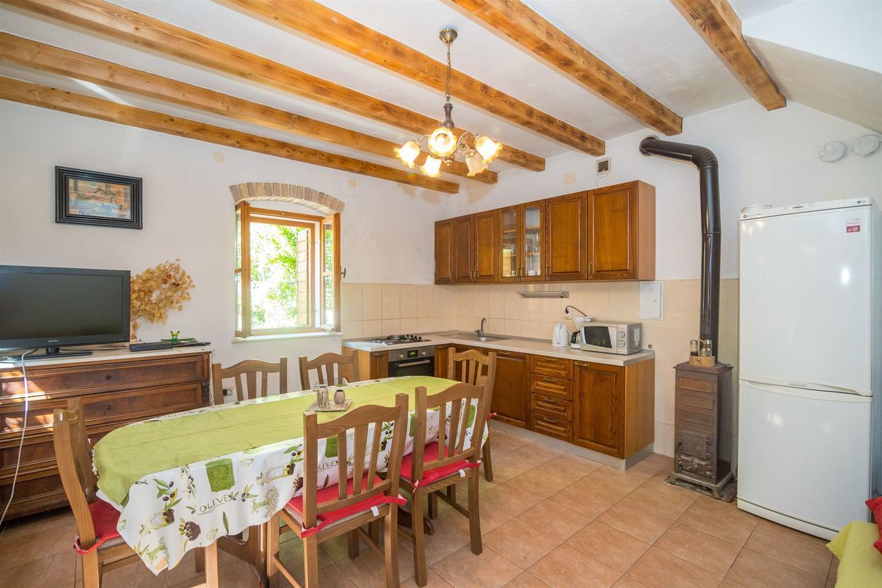 House Sanda Каштела Екстер'єр фото